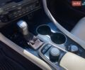Білий Лексус РХ, об'ємом двигуна 2 л та пробігом 99 тис. км за 30000 $, фото 10 на Automoto.ua