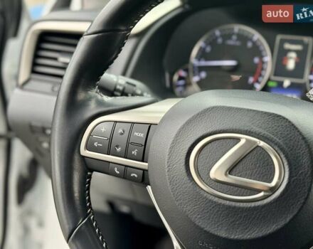 Білий Лексус РХ, об'ємом двигуна 2 л та пробігом 70 тис. км за 32900 $, фото 55 на Automoto.ua