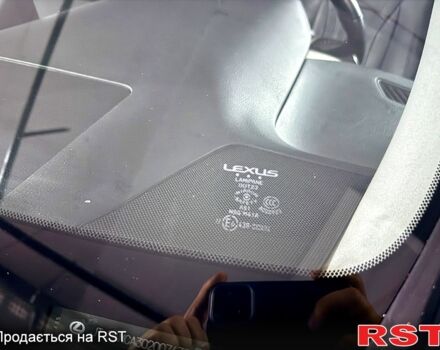 Белый Лексус РХ, объемом двигателя 2 л и пробегом 70 тыс. км за 33900 $, фото 7 на Automoto.ua