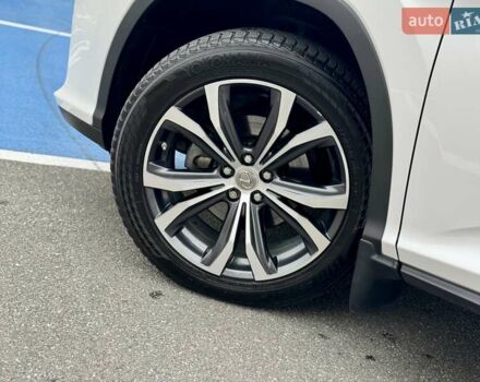 Белый Лексус РХ, объемом двигателя 2 л и пробегом 70 тыс. км за 32900 $, фото 26 на Automoto.ua