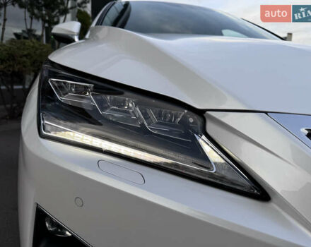 Білий Лексус РХ, об'ємом двигуна 2 л та пробігом 179 тис. км за 29990 $, фото 17 на Automoto.ua