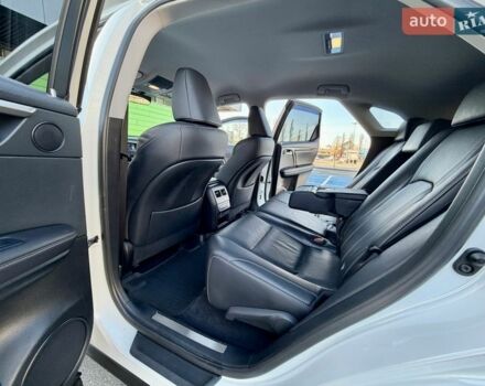 Белый Лексус РХ, объемом двигателя 2 л и пробегом 71 тыс. км за 31900 $, фото 42 на Automoto.ua