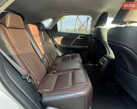 Белый Лексус РХ, объемом двигателя 2 л и пробегом 168 тыс. км за 34900 $, фото 24 на Automoto.ua