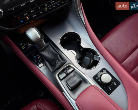 Білий Лексус РХ, об'ємом двигуна 2 л та пробігом 92 тис. км за 33499 $, фото 3 на Automoto.ua