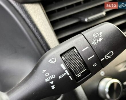 Білий Лексус РХ, об'ємом двигуна 2 л та пробігом 279 тис. км за 26900 $, фото 45 на Automoto.ua