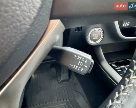 Белый Лексус РХ, объемом двигателя 2 л и пробегом 70 тыс. км за 32900 $, фото 63 на Automoto.ua