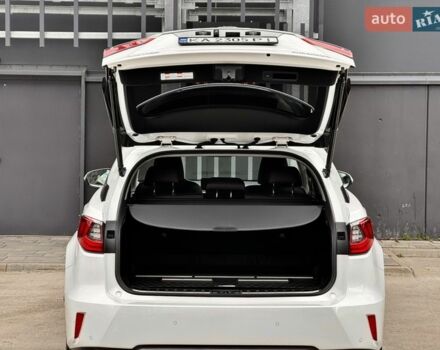 Білий Лексус РХ, об'ємом двигуна 2 л та пробігом 279 тис. км за 26900 $, фото 17 на Automoto.ua