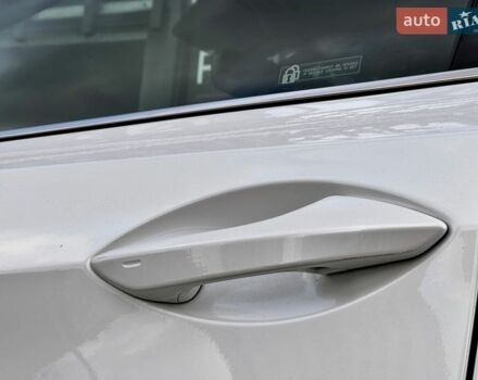 Білий Лексус РХ, об'ємом двигуна 2 л та пробігом 279 тис. км за 26900 $, фото 10 на Automoto.ua