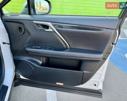 Белый Лексус РХ, объемом двигателя 2 л и пробегом 71 тыс. км за 31900 $, фото 52 на Automoto.ua