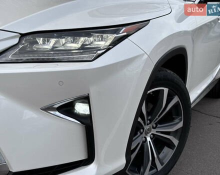 Белый Лексус РХ, объемом двигателя 2 л и пробегом 181 тыс. км за 27500 $, фото 26 на Automoto.ua
