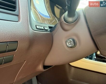 Білий Лексус РХ, об'ємом двигуна 2 л та пробігом 114 тис. км за 27700 $, фото 28 на Automoto.ua