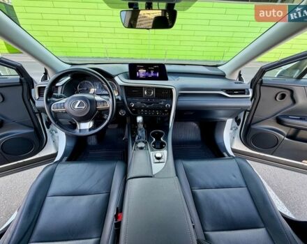 Белый Лексус РХ, объемом двигателя 2 л и пробегом 71 тыс. км за 31900 $, фото 53 на Automoto.ua