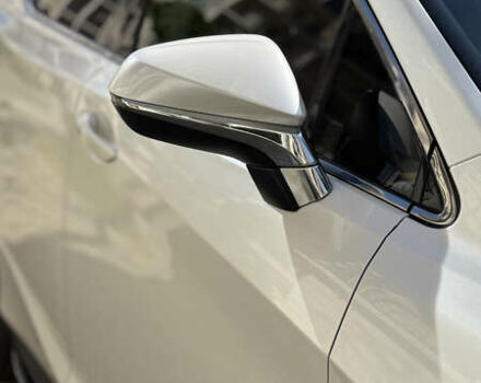 Белый Лексус РХ, объемом двигателя 2 л и пробегом 86 тыс. км за 31900 $, фото 6 на Automoto.ua