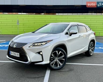 Білий Лексус РХ, об'ємом двигуна 2 л та пробігом 70 тис. км за 32900 $, фото 1 на Automoto.ua