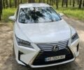 Белый Лексус РХ, объемом двигателя 2 л и пробегом 105 тыс. км за 36550 $, фото 2 на Automoto.ua