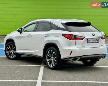 Белый Лексус РХ, объемом двигателя 2 л и пробегом 70 тыс. км за 32900 $, фото 23 на Automoto.ua