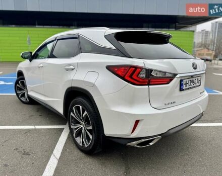 Білий Лексус РХ, об'ємом двигуна 2 л та пробігом 70 тис. км за 32900 $, фото 19 на Automoto.ua