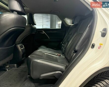 Білий Лексус РХ, об'ємом двигуна 3.46 л та пробігом 106 тис. км за 36900 $, фото 23 на Automoto.ua