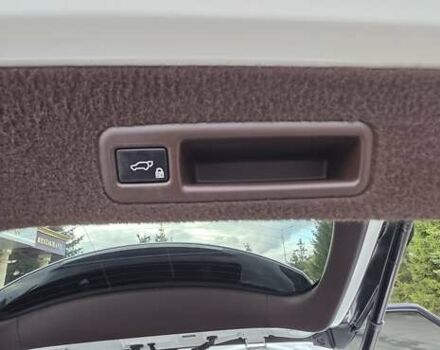 Білий Лексус РХ, об'ємом двигуна 3.46 л та пробігом 130 тис. км за 34500 $, фото 82 на Automoto.ua