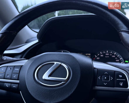 Білий Лексус РХ, об'ємом двигуна 2 л та пробігом 179 тис. км за 29990 $, фото 61 на Automoto.ua