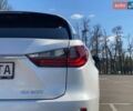 Білий Лексус РХ, об'ємом двигуна 2 л та пробігом 99 тис. км за 30000 $, фото 8 на Automoto.ua