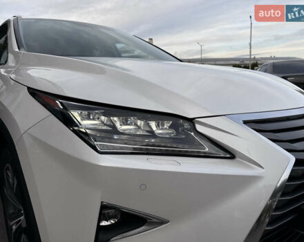 Білий Лексус РХ, об'ємом двигуна 2 л та пробігом 179 тис. км за 29990 $, фото 18 на Automoto.ua