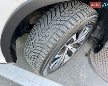 Белый Лексус РХ, объемом двигателя 2 л и пробегом 71 тыс. км за 31900 $, фото 27 на Automoto.ua