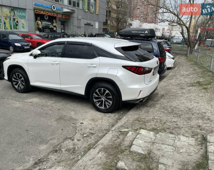 Білий Лексус РХ, об'ємом двигуна 2 л та пробігом 186 тис. км за 27777 $, фото 1 на Automoto.ua