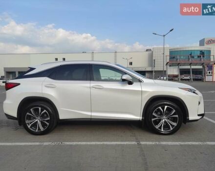 Белый Лексус РХ, объемом двигателя 2 л и пробегом 135 тыс. км за 30800 $, фото 1 на Automoto.ua