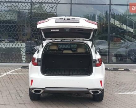 Білий Лексус РХ, об'ємом двигуна 2 л та пробігом 96 тис. км за 32925 $, фото 9 на Automoto.ua