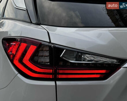 Білий Лексус РХ, об'ємом двигуна 2 л та пробігом 179 тис. км за 29990 $, фото 10 на Automoto.ua