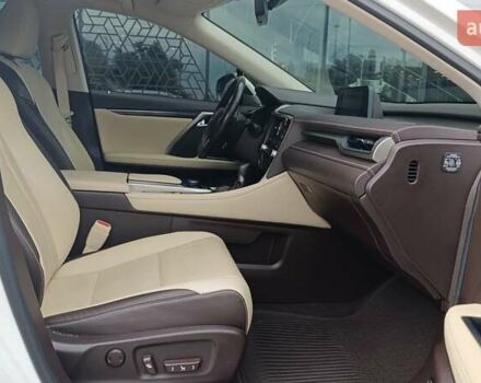 Білий Лексус РХ, об'ємом двигуна 2 л та пробігом 96 тис. км за 32925 $, фото 5 на Automoto.ua