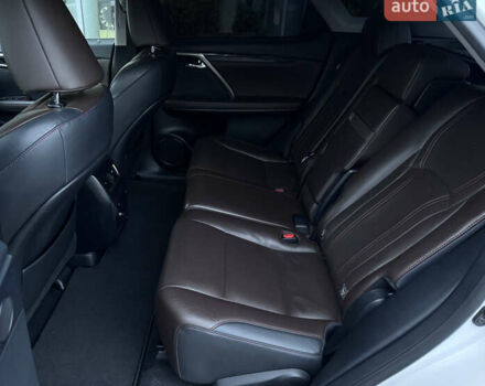 Білий Лексус РХ, об'ємом двигуна 2 л та пробігом 179 тис. км за 29990 $, фото 72 на Automoto.ua