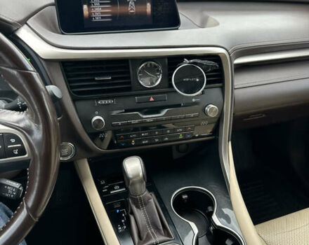 Білий Лексус РХ, об'ємом двигуна 2 л та пробігом 119 тис. км за 31500 $, фото 11 на Automoto.ua