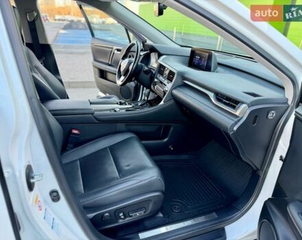 Белый Лексус РХ, объемом двигателя 2 л и пробегом 71 тыс. км за 31900 $, фото 49 на Automoto.ua