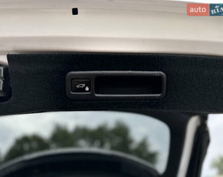 Білий Лексус РХ, об'ємом двигуна 3.46 л та пробігом 163 тис. км за 27000 $, фото 37 на Automoto.ua