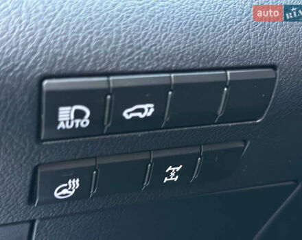 Белый Лексус РХ, объемом двигателя 2 л и пробегом 139 тыс. км за 42000 $, фото 46 на Automoto.ua