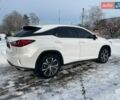 Белый Лексус РХ, объемом двигателя 2 л и пробегом 147 тыс. км за 27700 $, фото 12 на Automoto.ua