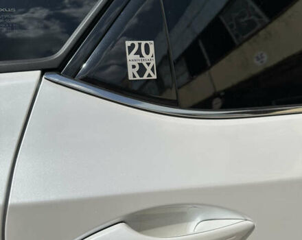 Белый Лексус РХ, объемом двигателя 2 л и пробегом 142 тыс. км за 31000 $, фото 28 на Automoto.ua