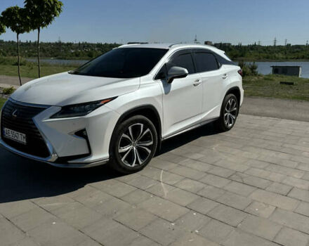 Белый Лексус РХ, объемом двигателя 2 л и пробегом 142 тыс. км за 31000 $, фото 1 на Automoto.ua