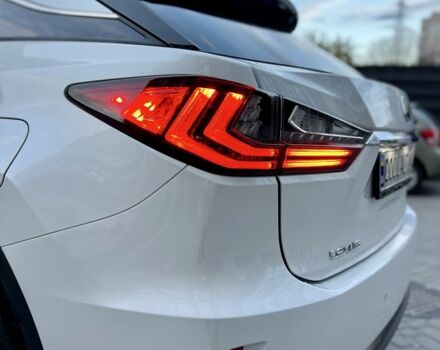 Белый Лексус РХ, объемом двигателя 2 л и пробегом 68 тыс. км за 32900 $, фото 19 на Automoto.ua