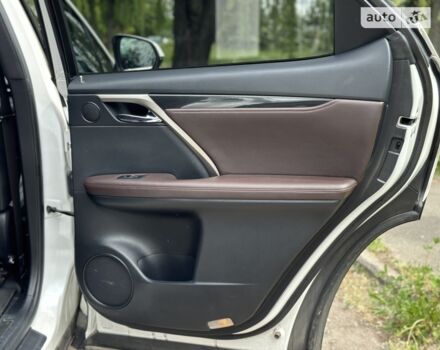 Белый Лексус РХ, объемом двигателя 2 л и пробегом 186 тыс. км за 26700 $, фото 18 на Automoto.ua