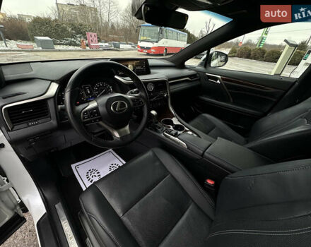 Белый Лексус РХ, объемом двигателя 3.5 л и пробегом 143 тыс. км за 33500 $, фото 102 на Automoto.ua