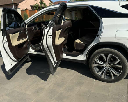 Белый Лексус РХ, объемом двигателя 2 л и пробегом 142 тыс. км за 31000 $, фото 3 на Automoto.ua