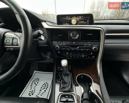 Белый Лексус РХ, объемом двигателя 3.5 л и пробегом 143 тыс. км за 33500 $, фото 164 на Automoto.ua