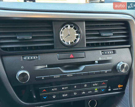 Белый Лексус РХ, объемом двигателя 2 л и пробегом 139 тыс. км за 42000 $, фото 52 на Automoto.ua