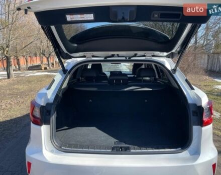 Белый Лексус РХ, объемом двигателя 2 л и пробегом 146 тыс. км за 27500 $, фото 22 на Automoto.ua