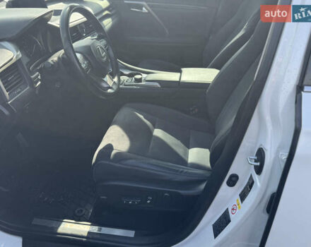 Білий Лексус РХ, об'ємом двигуна 2 л та пробігом 116 тис. км за 29300 $, фото 21 на Automoto.ua