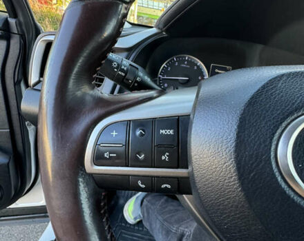 Белый Лексус РХ, объемом двигателя 2 л и пробегом 296 тыс. км за 23700 $, фото 6 на Automoto.ua