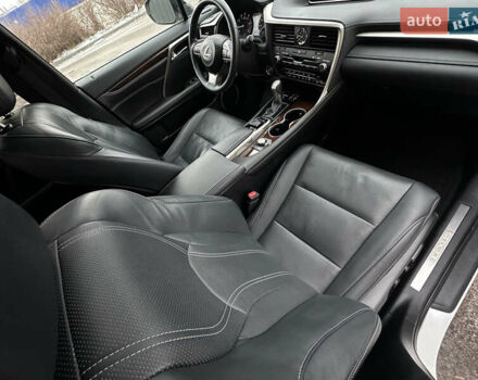 Белый Лексус РХ, объемом двигателя 3.5 л и пробегом 143 тыс. км за 33500 $, фото 152 на Automoto.ua